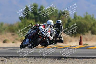 media/Nov-06-2022-SoCal Trackdays (Sun) [[208d2ccc26]]/Turn 7 Set 2 (1050am)/